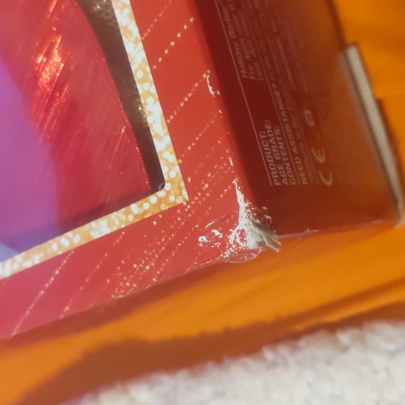 2014 Holiday Barbie - Picture 2 of 6